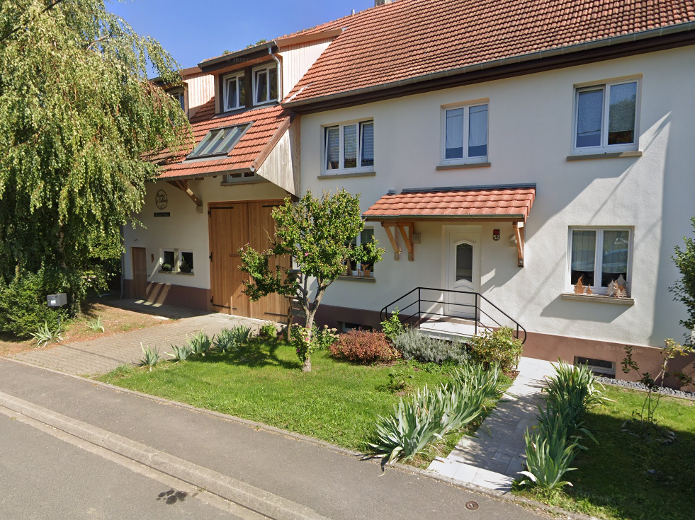 (c)GoogleStreetView