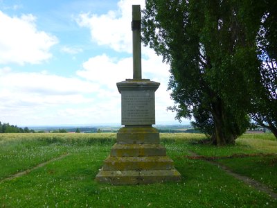 Le monument des Trois Peupliers