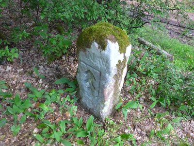 Borne frontière du 13e siècle