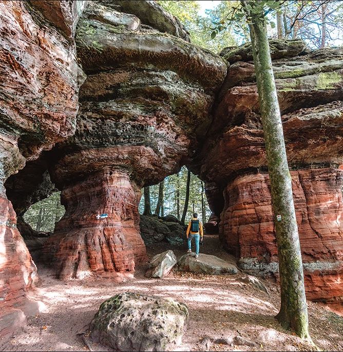 Le rocher de l'Altschlossfelsen est appelé également Le petit Colorado !